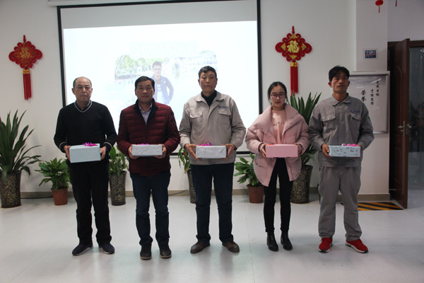 suncitygroup太阳集团12月份员工生日会温馨举行