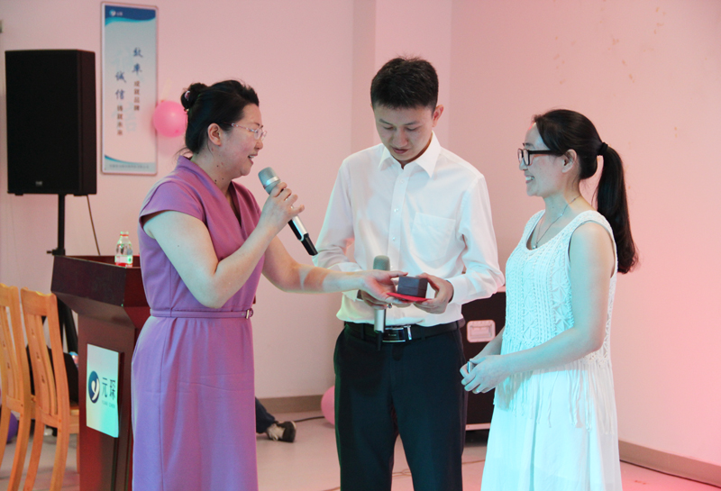 贺suncitygroup太阳集团新人喜结连理 赞suncitygroup太阳集团家庭爱意浓浓